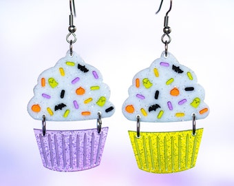 Pastellfärgade Halloween-örhängen, kusliga cupcake-örhängen, kusliga söta örhängen, mat-akrylörhängen, pastellfärgade örhängen, pastellfärgade goth-örhängen,