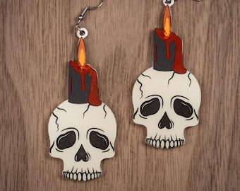 Pendientes de calavera con vela goteando, pendientes espeluznantes, pendientes de Halloween, pendientes de calavera, pendientes de bruja, pendientes góticos, Halloween espeluznante