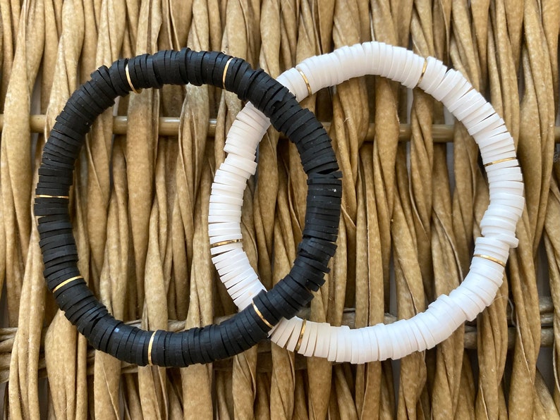 Custom UNIVERSITY of Bulldogs Stackable Stretchy Bracelets UGA