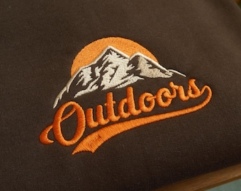 Mountain Graphic Crewneck Sweatshirt: Hiking Outdoors Tee
