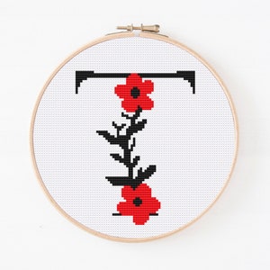 Blumen Buchstabe T Kreuzstichmuster, Monogramm T Kreuzstich, Anfangsstickerei, Großbuchstabe Muster, Alphabet Muster, digitales Muster