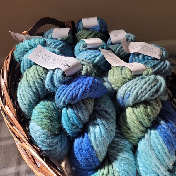 Knitcrate La Brebis Puffo Yarn, Blue Green yarn, Super Bulky, Luxury Yarn, Lux Knitting Yarn, 100% Wool Yarn, Winter Yarn, Gift for Knitters