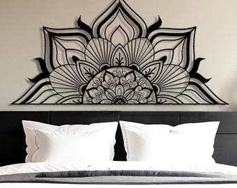 Arte de parede em metal com mandala de flores, decoração zen boho.