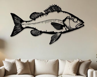 Gran cuadro de metal con forma de pez lubina, decoración rústica de pesca.