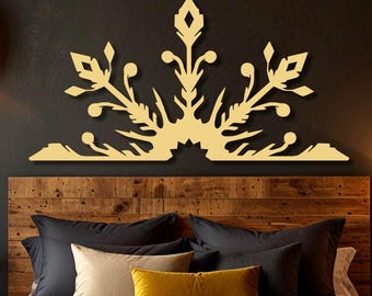 Arte de parede em metal com mandala floral, decoração boho para cabeceira.