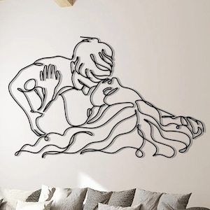 Arte de pared de metal con besos de pareja, decoración de pared de metal con líneas sensuales, arte de pared para dormitorio, arte de pared romántico de pareja, regalo para San Valentín