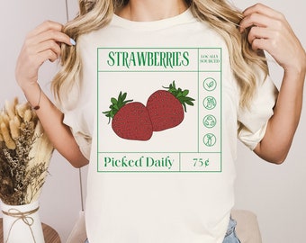 Strawberry Shirt, Strawberry T-Shirt, Fruit Shirt, Botanical Shirt, Strawberry Top, Strawberry Lover, Strawberry Gifts, Strawberry Clothes