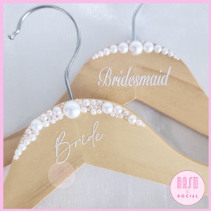 Personalized Pearl Wood Wedding Dress Hanger, Pearl Bride Hanger, Personalized Custom Bridesmaid Hanger, Wood Bridal Dress Hanger Bride Gift
