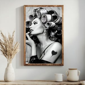 Schwarz weiß Frau im Friseur Salon Print Mode Wand Kunst Vintage Fotografie Mädchen Badezimmer Dekor digitaler Download Hype Biest Poster