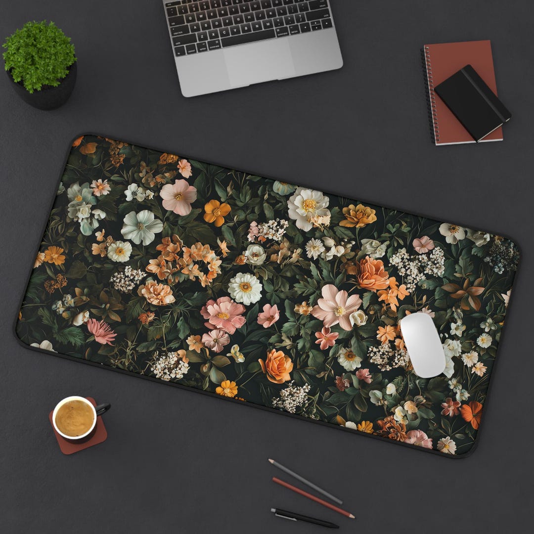 Rustic Flowers Desk Mat Mouse Pad, Cottagecore Floral Mousepad, Vintage Painting Deskmat Xl, Botanical Wildflower, Nature Aesthetic Decor - Israel