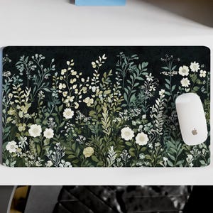 Cottagecore Floral Desk Mat: Vintage Botanical Extended Keyboard Pad