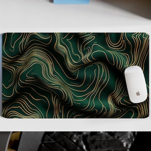 Groene topografie bureaumat, thuiskantoor decor en gaming-muismat cadeau, bureauonderlegger abstracte topografische kaart, op de natuur geïnspireerde toetsenbordmat