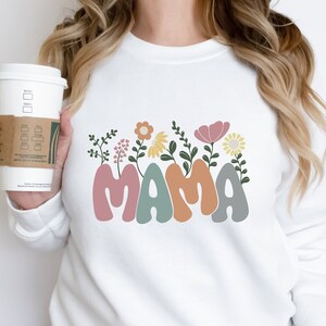 Mothers Day Shirt, Flower Tshirt for Mama, Retro Mom Tee, Floral Print Mothers Day Shirt, New Mom Gift, Mothers Day Gift, Gift For New Mom