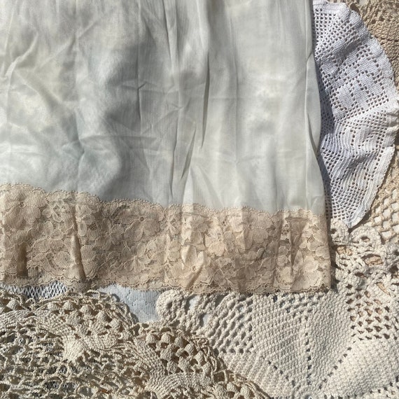 Vintage 90s Cream Lace Sheer Slip - Small/Medium … - image 4