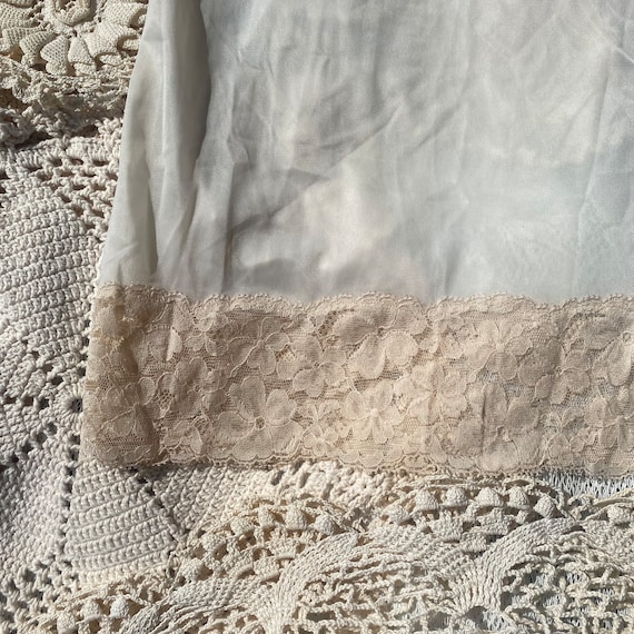 Vintage 90s Cream Lace Sheer Slip - Small/Medium … - image 7