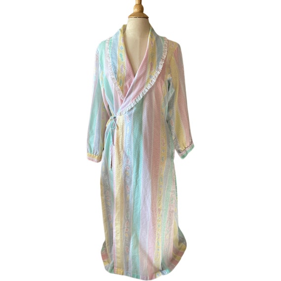 Vintage 1980s Pastel Seersucker Nightgown - White… - image 1