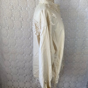 Vintage 1980s White Lace Denim Jacket Cream Collared Button Down Shacket Shirt Jacket Floral Lace Cottage Core Coquette image 9