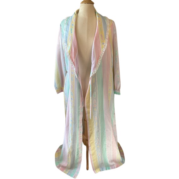 Vintage 1980s Pastel Seersucker Nightgown - White… - image 7