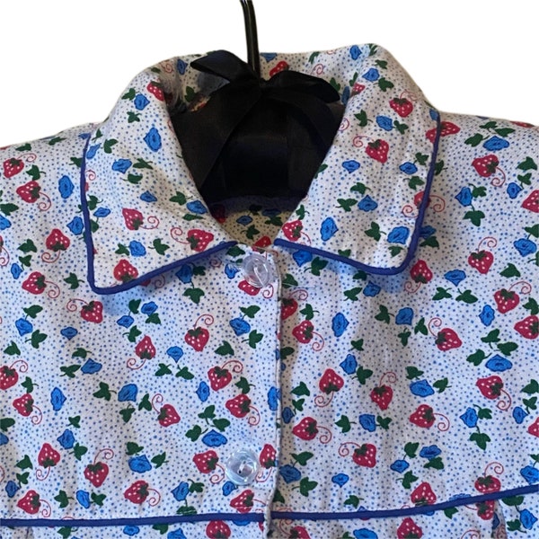 1990s Strawberry & Blue Flower Pajama Top - Whimsical Strawberry Cottage Core Soft Kidcore