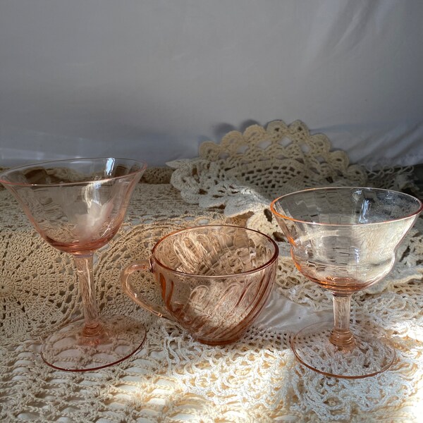 Vintage Blush Pink Depression Glasses Lot Mixed Styles - Vintage Barware Pink Water Wine Goblets Champagne Sherbet Dessert Blush Pink