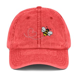Gorra de béisbol con abeja bordada, estilo vintage de sarga de algodón Red