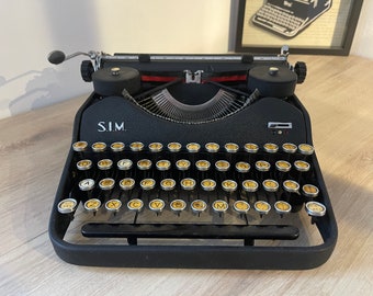 SIM SIM. Modello 6 - Macchina da scrivere del 1950, antica collezione vintage