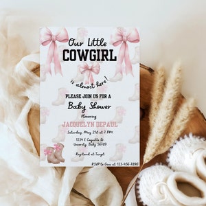 Botas y lazos de vaquera, plantilla de invitación de baby shower de vaquera rosa para Canva, invitación personalizable, fuente universitaria, 5x7 pulgadas, descarga instantánea