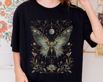 chemise vintage Luna Moth, t-shirt esthétique Cottagecore Dark Academia, T-shirt esthétique doux goblincore, cadeau papillon botanique pour elle