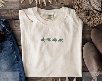 Embroidered Sea Turtle T-Shirt, Unisex Sea Animal Shirt, Summer Vibe Top