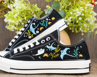 Custom Embroidered Converse Low Tops, Custom Converse Chuck Taylor 1970s Manta Ray Embroidered, Ocean Embroidered Shoes Custom, Ocean Gifts