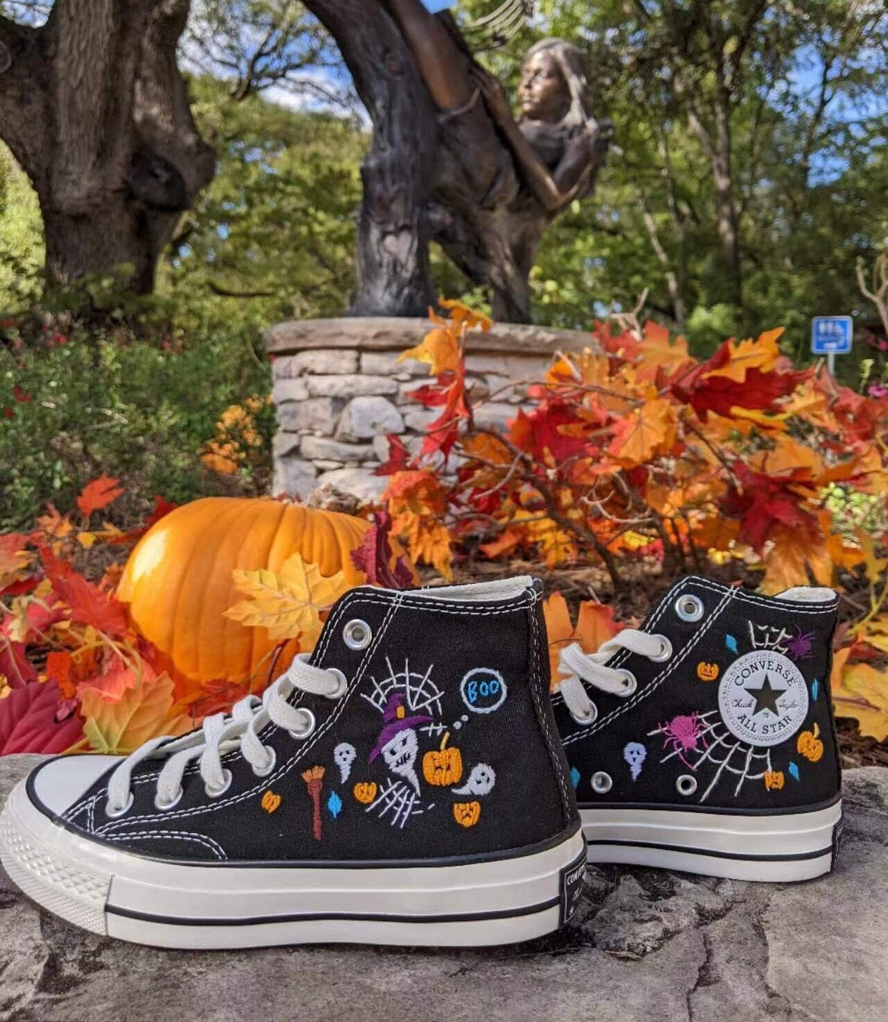 コンバース　Halloween Custom Halloween Converse Embroidery Sneakers - Spooky