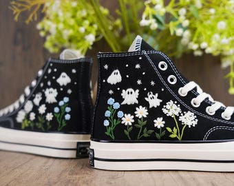 Custom Halloween Converse Embroidery Sneakers - Spooky Design Handmade Personalized Shoes,Embroidery Boo Shoes,Ghost Embroidered Converse