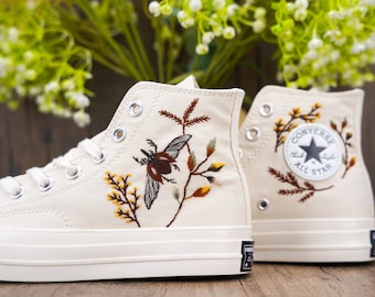 Custom Converse Chuck Taylor Embroidered,Personalized Converse Embroidery Shoes,Custom hedgehog Design, Embroidered hedgehog Converse