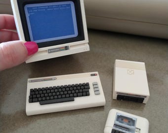 1:6 Scale - Commodore 64 Miniature C64 Retro Computer 8 bit