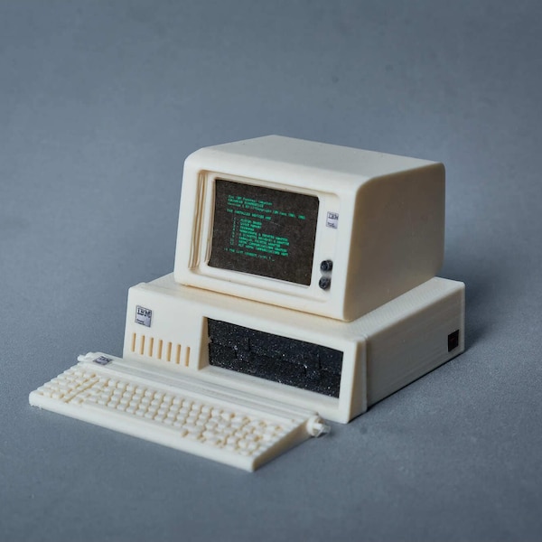 Miniatura de computadora personal IBM