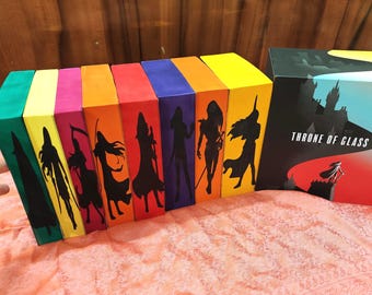Serie Trono de Cristal de Sarah J. Maas: Libros de edición especial con bordes rociados