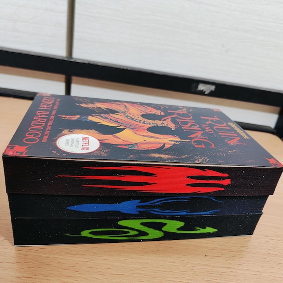 Shadow and Bone Trilogy by Leigh Bardugo: Sprayed Edges Special