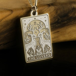 Collana in argento con la carta dei cervi degli amanti, ciondolo dei tarocchi degli amanti, ciondolo dei tarocchi degli amanti, regali dei tarocchi per gli innamorati, regali romantici in oro per lei