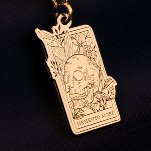 Silver Memento Mori Necklace, Gothic Pendant, Goth Necklace, Memento Mori Pendant, Memento Mori Necklace, Tarot Necklace, Flowered Pendant