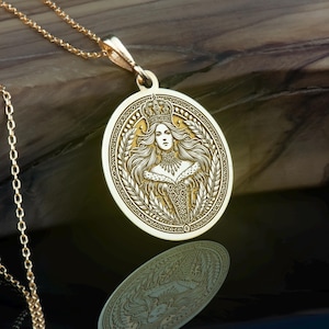 14K Gold & Silver Queen Necklace, Royal Pendant, Rose Gold Crowned Charm, Elegant Gift for Women, Regal Jewelry