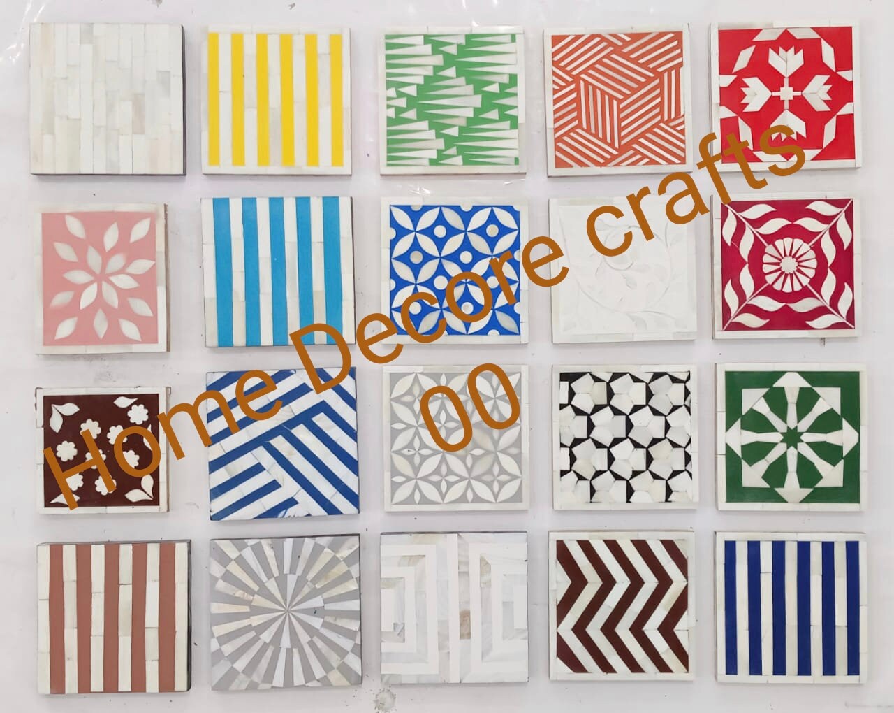 手作りの骨象嵌チェスト：花柄アクセント家具 - Etsy 日本