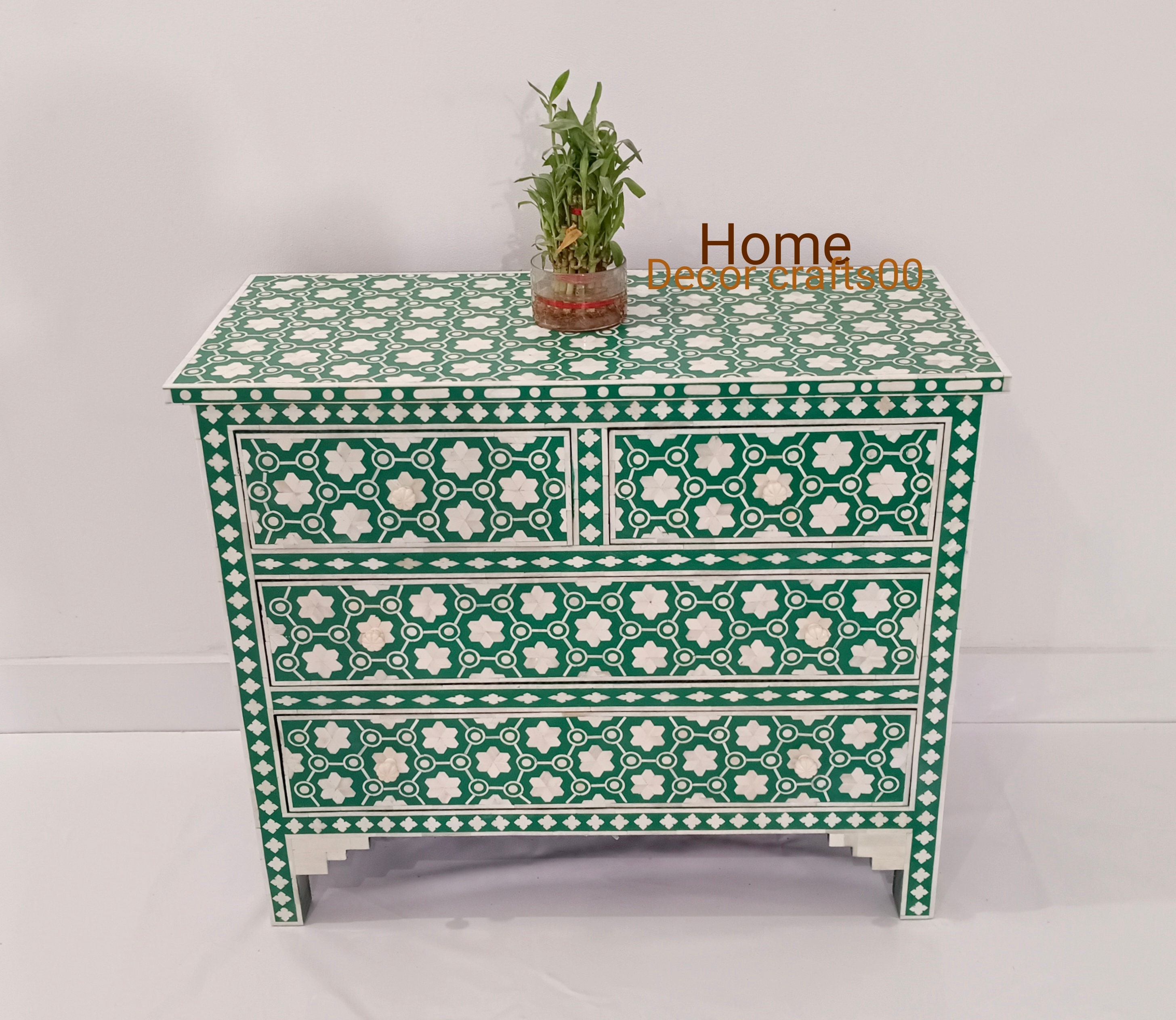 チェスト 象嵌細工 花柄 手作りの骨象嵌チェスト：花柄アクセント家具 - Etsy 日本