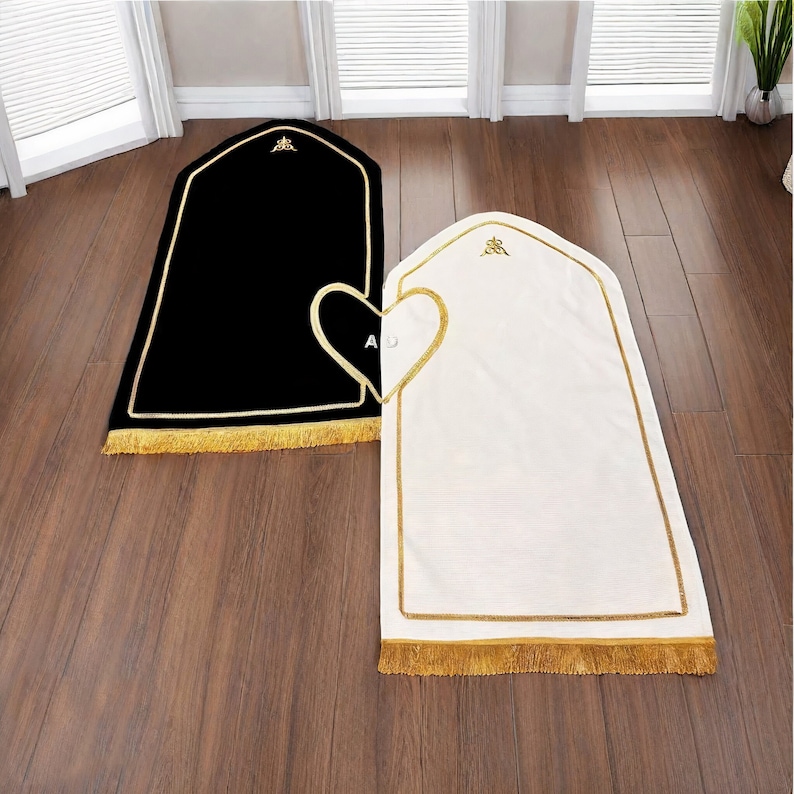 Custom 2 Prayer Mat Set With Heart Design, Couple Prayer Mat, Two Love