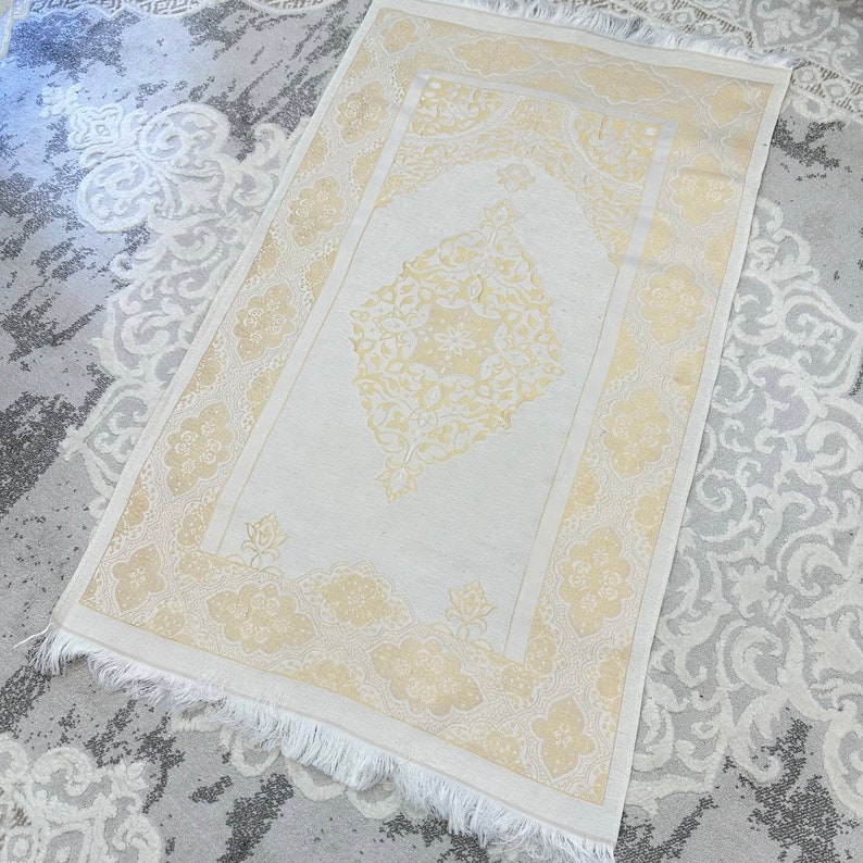 Personalized Prayer Mat Quran Tasbih Gift Set, Prayer Mat Islam, Islamic Gift Box, Ramadan Eid Gift,Wedding, Muslim Birthday,Graduation Gift image 8