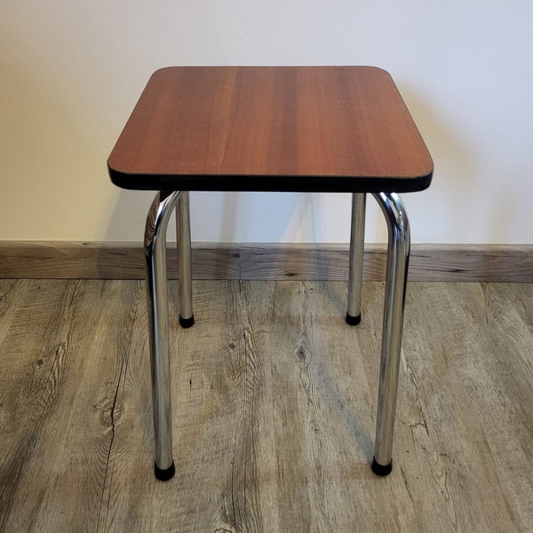 Tabouret vintage en formica