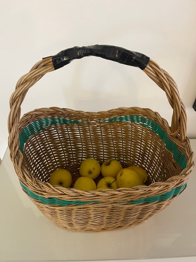 Vintage wicker basket image 2