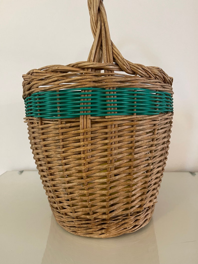 Vintage wicker basket image 4