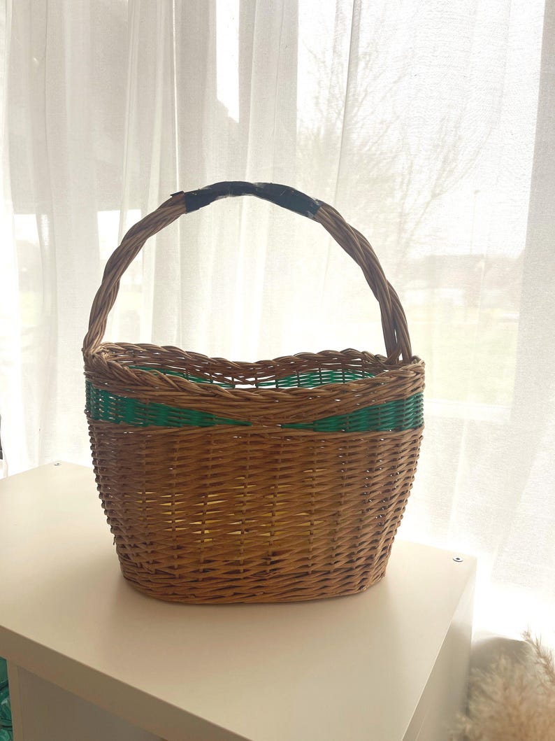 Vintage wicker basket image 5