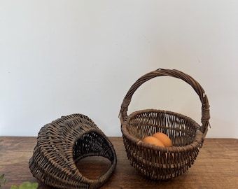 Cestas de mimbre tejidas