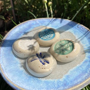 Ceramic drinking stones for bees, insects, and birds / 4 pieces / safe drinking / garden / environment / colorful / assorted / small gift image 7